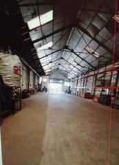 Nave industrial en Tremañes