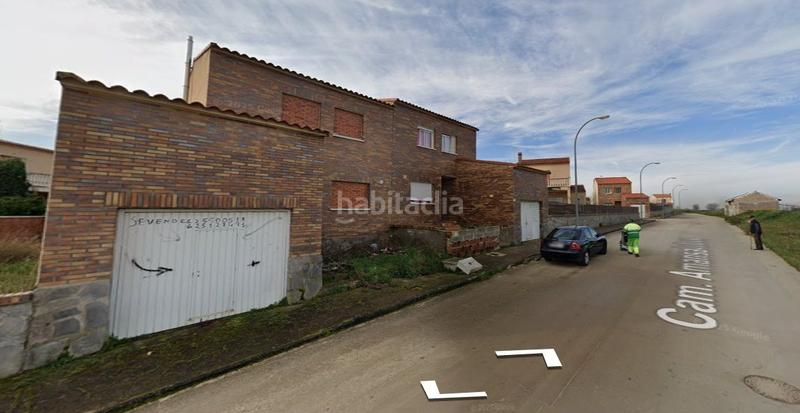 Foto cfbfe862-9371-4fdc-b11f-6836641a8c47. Casa adossada a Casar de Escalona (El)