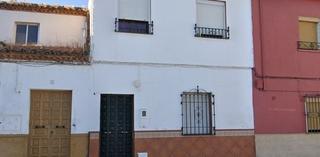 Maison à Arjonilla. Se vende imnueble alquilado