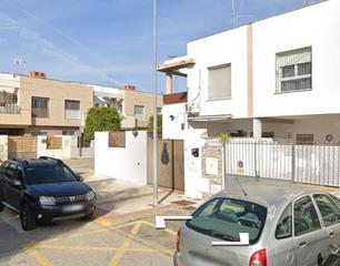 Maison jumelée à Bollullos de la Mitación