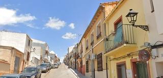 Casa a Navas de San Juan. Se vende imnueble alquilado