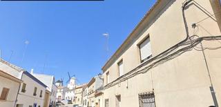 Haus in Campo de Criptana. Se vende imnueble alquilado