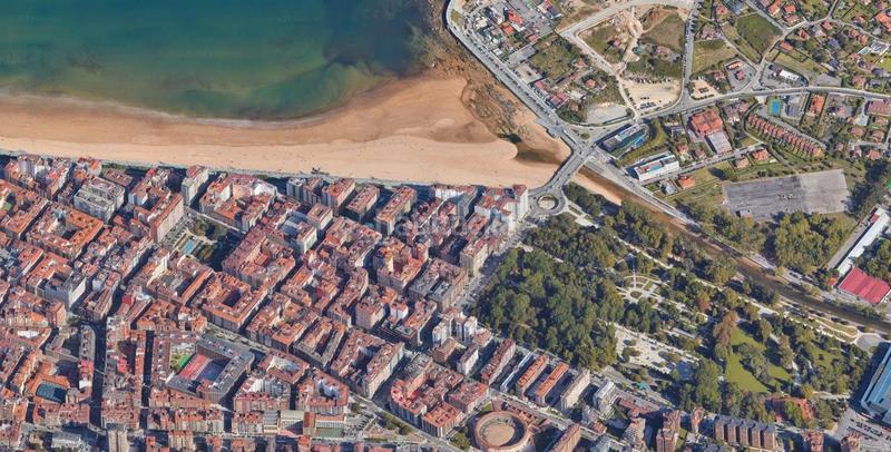 Foto 967c5543-3c93-4b32-a449-8283b7623265. Àtic amb calefacció aparcament a La Arena Gijón