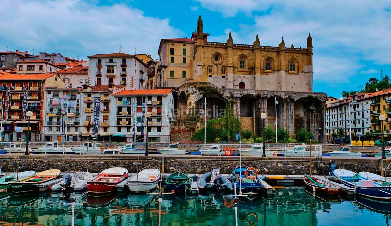 Foto ebbfab57-fd6a-4fa1-a003-93c39a32bd85. Etagenwohnung in La Peña Bilbao