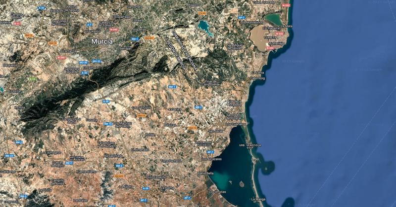 Foto 179c89c5-b452-4e6a-84a0-e3e75de2e406. Maison jumelée dans Lo Pagán San Pedro del Pinatar