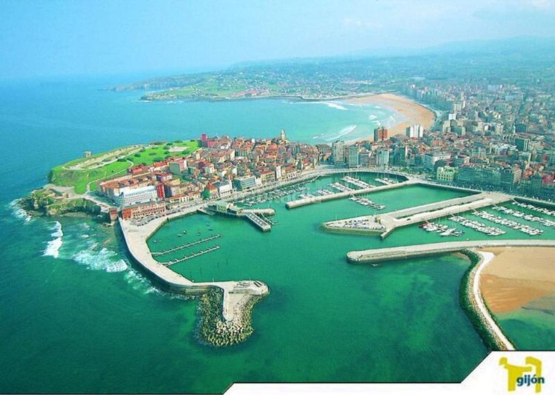 Foto 929d7dc8-ebf1-4060-87ba-09d283dfce5a. Piso en Centro Gijón