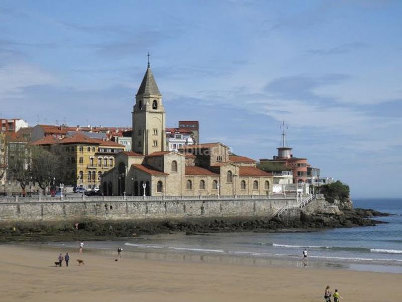 Foto cd7e345b-a124-4010-9df5-0136580a6dc1. Piso en Centro Gijón