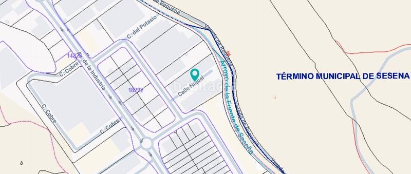 Foto 5f9ccbe6-e3d1-4971-8a3c-0f05eb67971b. Fabrikhalle in Borox