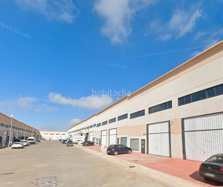 Foto e6c50bc8-975a-4862-85ea-c642c7ac5081. Fabrikhalle in Borox