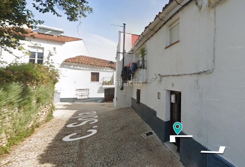 Foto d929db55-5e3e-4514-af04-01f21f2c0b32. Casa adossada a Fuenteheridos