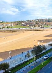 Location Appartement  Avenida rufo garcía rendueles. Excelente piso en alquiler en primera línea de la playa de san l
