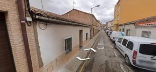 Semi detached house  Calle primero de mayo