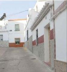 Casa adosada  Calle cronista pérez del pulgar. Oportunidad para inversores!  adosado en rentabilidad en montill