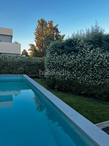 Foto 580cf95e-0229-4779-853a-354e274c14b2. Casa con camino riscaldamento parcheggio piscina in Pozuelo de Alarcón