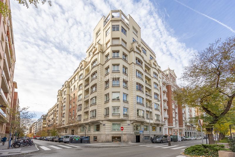 Foto addfb730-2812-45b6-a65a-cc28e60bc840. Pis amb calefacció a Castellana Madrid