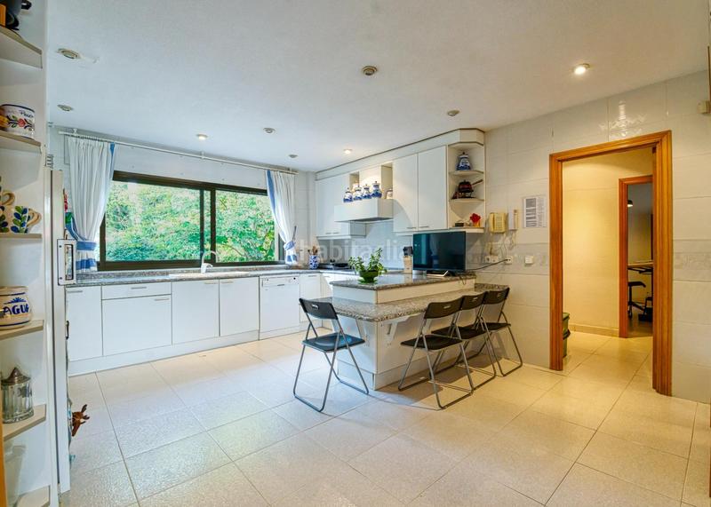 Foto 00e72a96-bb06-4b08-a7e9-f5b9e22b88a0. Chalet con riscaldamento parcheggio piscina in Las Lomas Boadilla del Monte