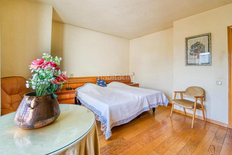 Foto e1cc48d3-0b80-45d3-afa1-2818a995d859. Chalet con riscaldamento parcheggio piscina in Las Lomas Boadilla del Monte