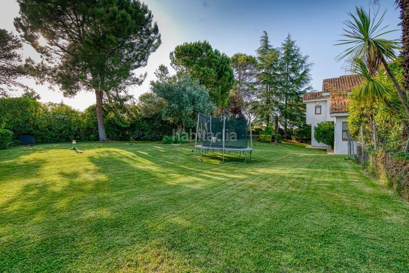Foto f747e6a6-4448-41b7-a6bc-4c2679e576e4. Chalet con riscaldamento parcheggio piscina in Las Lomas Boadilla del Monte