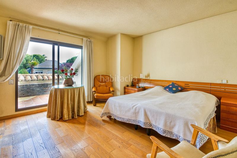 Foto 44c2634f-e0fe-4fd1-a766-9386e1908186. Chalet  independiente en esquina en Las Lomas con vistas despejadas, gran parcela y máximo potencial en Boadilla del Monte