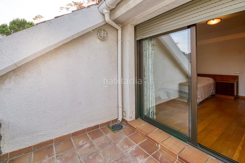 Foto 64ef46a9-a201-4a57-ab01-fa54fd46ce3a. Chalet  independiente en esquina en Las Lomas con vistas despejadas, gran parcela y máximo potencial en Boadilla del Monte