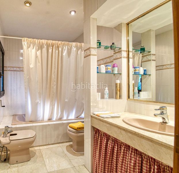 Foto 66dbf6f4-4462-4045-909a-f98b7c682cdd. Chalet  independiente en esquina en Las Lomas con vistas despejadas, gran parcela y máximo potencial en Boadilla del Monte