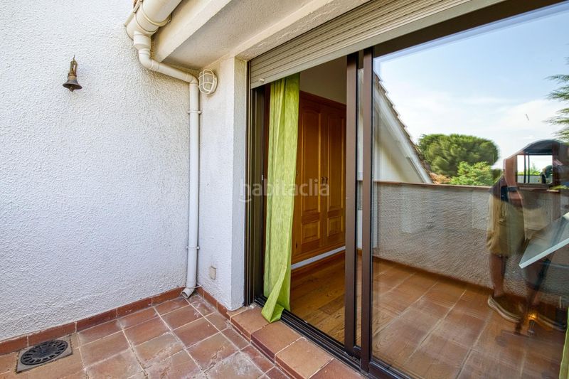 Foto 6e62154f-c285-4066-a764-077438656bde. Chalet  independiente en esquina en Las Lomas con vistas despejadas, gran parcela y máximo potencial en Boadilla del Monte