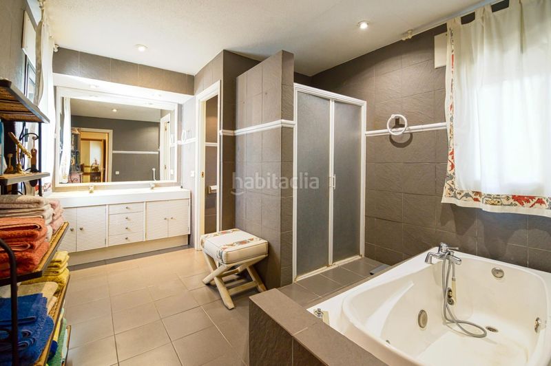 Foto a07bd946-5ef1-4664-a95b-6b8e92731d7d. Chalet  independiente en esquina en Las Lomas con vistas despejadas, gran parcela y máximo potencial en Boadilla del Monte
