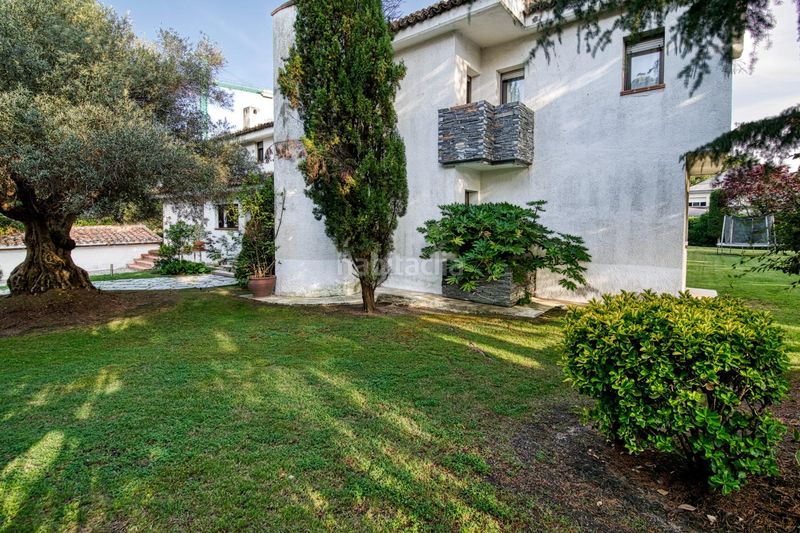 Foto cddcf119-9786-4b65-817f-734c63ff74ce. Chalet  independiente en esquina en Las Lomas con vistas despejadas, gran parcela y máximo potencial en Boadilla del Monte