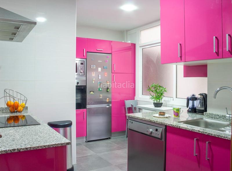 Foto 27e9c966-450b-4cf2-b983-0ed222333822. Piso en calle cerda 3 piso de tres habitaciones completamente reformado en Alicante