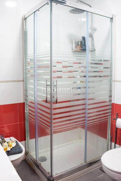 Foto 3435efd9-1026-4775-aec6-a15df32264cd. Piso en calle cerda 3 piso de tres habitaciones completamente reformado en Alicante