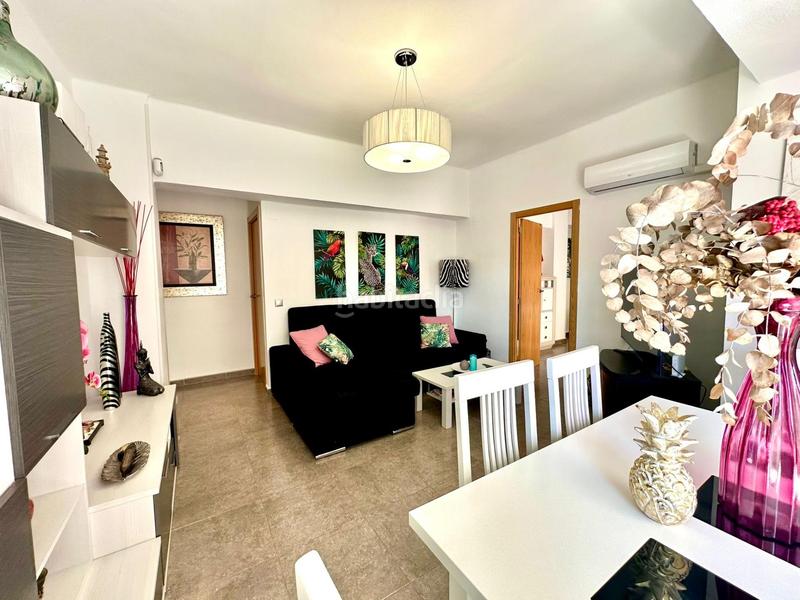 Foto 47ae59f8-4a67-4052-9330-81957a248f17. Piso en calle cerda 3 piso de tres habitaciones completamente reformado en Alicante