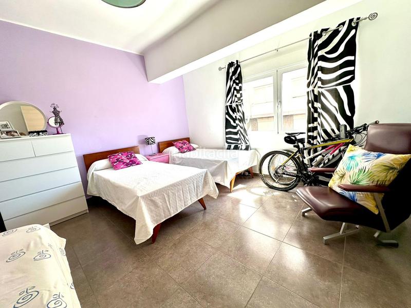 Foto 4c0eeb5a-387e-4366-b442-61fd7d756215. Piso en calle cerda 3 piso de tres habitaciones completamente reformado en Alicante