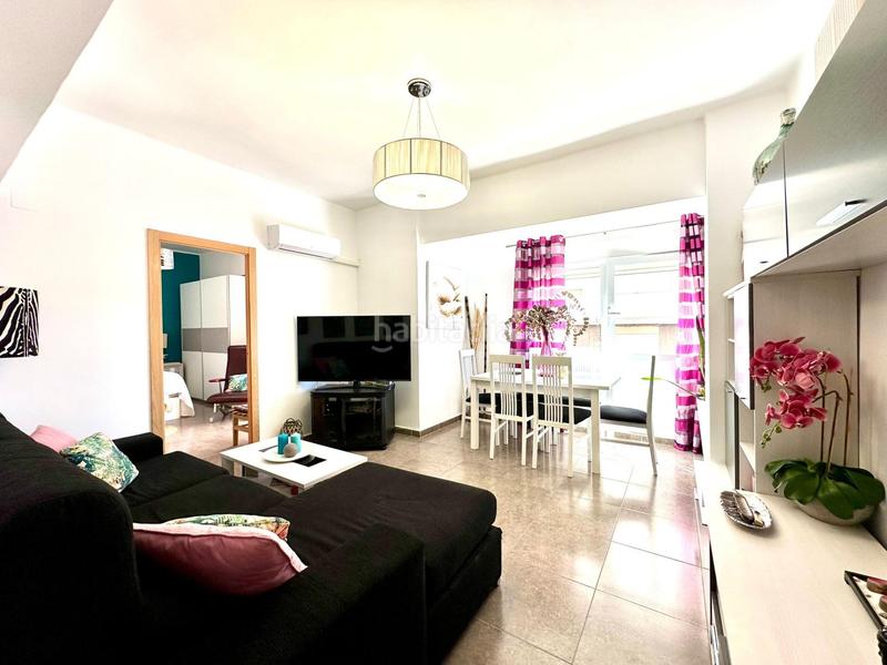 Foto 5e4f9222-1649-4ad0-9244-b89fa9c6ec34. Piso en calle cerda 3 piso de tres habitaciones completamente reformado en Alicante