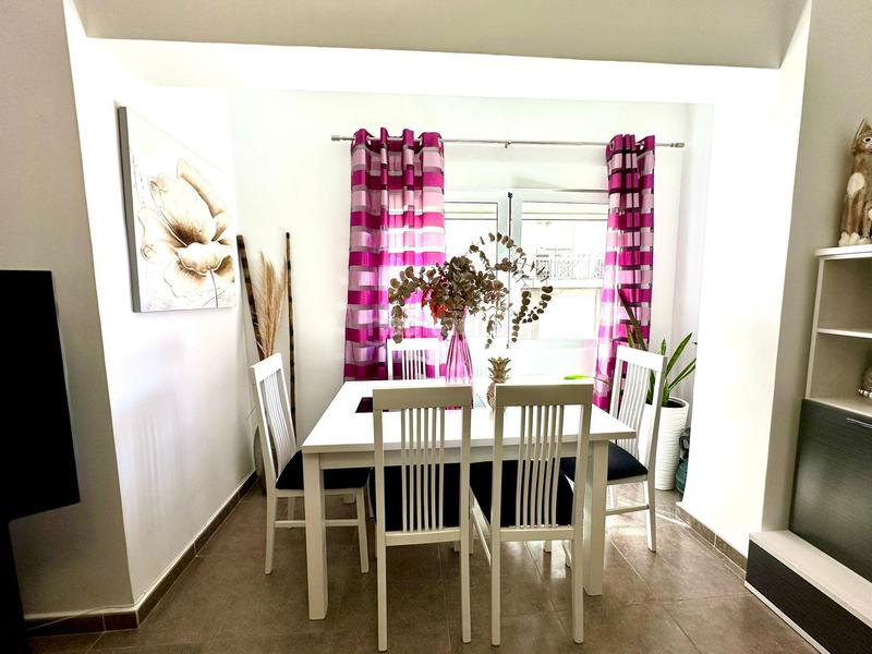 Foto 6c7ad8c0-5732-4a01-80e4-80fed307f11b. Piso en calle cerda 3 piso de tres habitaciones completamente reformado en Alicante