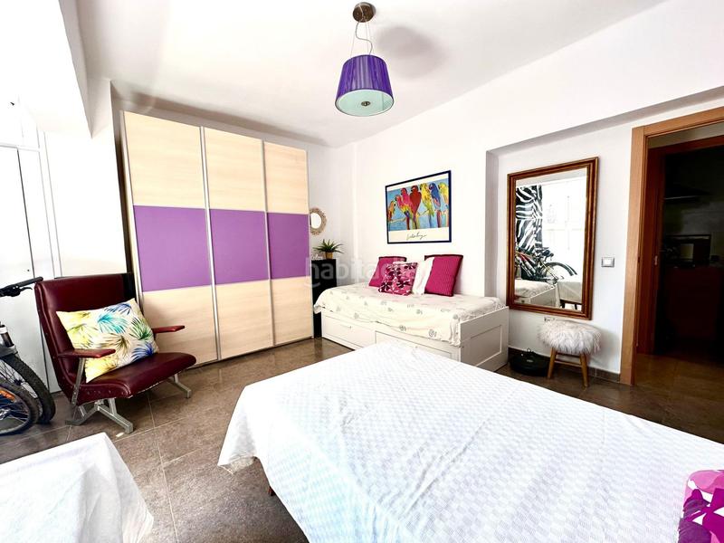 Foto c0c6af8e-ed76-4c5d-ad57-9e84d22f71d4. Piso en calle cerda 3 piso de tres habitaciones completamente reformado en Alicante