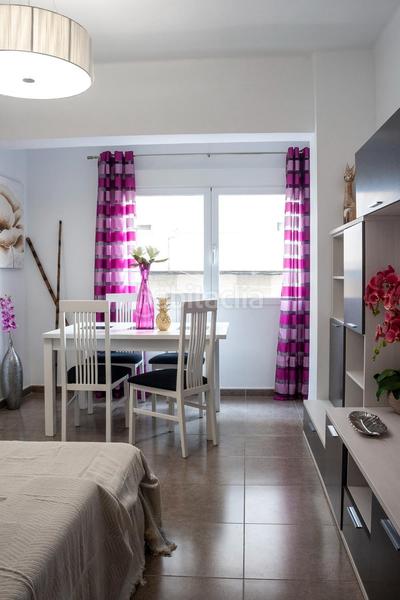 Foto d036f0f4-b533-40ac-a920-4be5b6db9ced. Piso en calle cerda 3 piso de tres habitaciones completamente reformado en Alicante