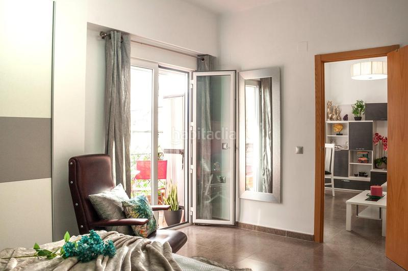 Foto d2c82185-7add-4869-adf9-b7abc97c6d18. Piso en calle cerda 3 piso de tres habitaciones completamente reformado en Alicante