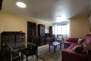 Pis a Pino Montano - Consolación. Piso reformado con ascensor en calle hortelanos , pino montano