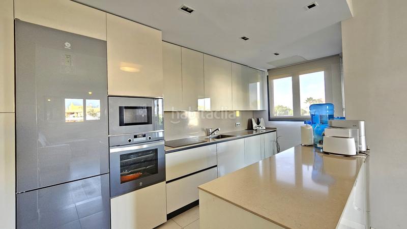 Foto f30bee1f-d550-46ec-8c66-b06f9bf74277. Piso una vida de calidad te espera en la avenida de la manzanilla en una de las zonas residenciales más exclusivas y demandadas de sanl en Sanlúcar de Barrameda