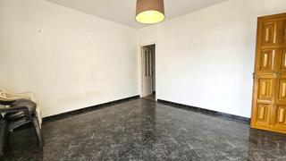 Casa a Centro. Vivienda con gran potencial en chipiona, zona avenida de andaluc