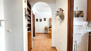 Pis a Ayuntamiento-Barrio Alto. Amplia vivienda en planta baja en el encantador barrio alto de s