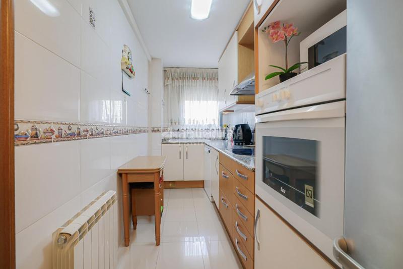 Foto e6b6ae7c-1b19-4b4e-9924-3298aefe6e22. Piso  en venta en La Cogullada Terrassa