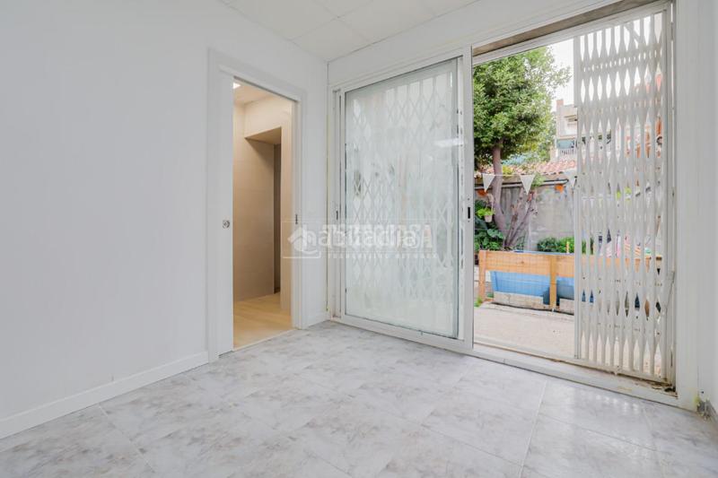 Foto 042364f9-d4b1-4069-9e57-1c51c597d0d5. Alquiler local comercial  en alquiler en Terrassa