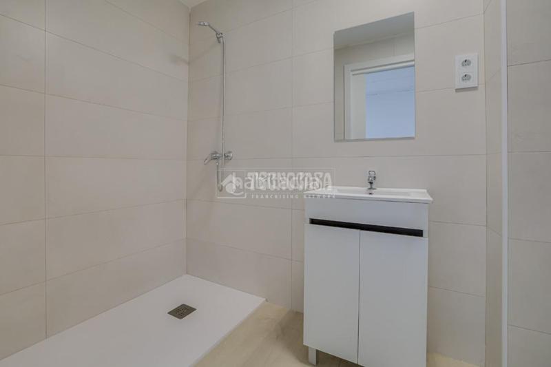 Foto bfc920f7-4c0f-4814-961f-d56bfbff8330. Alquiler local comercial  en alquiler en Terrassa