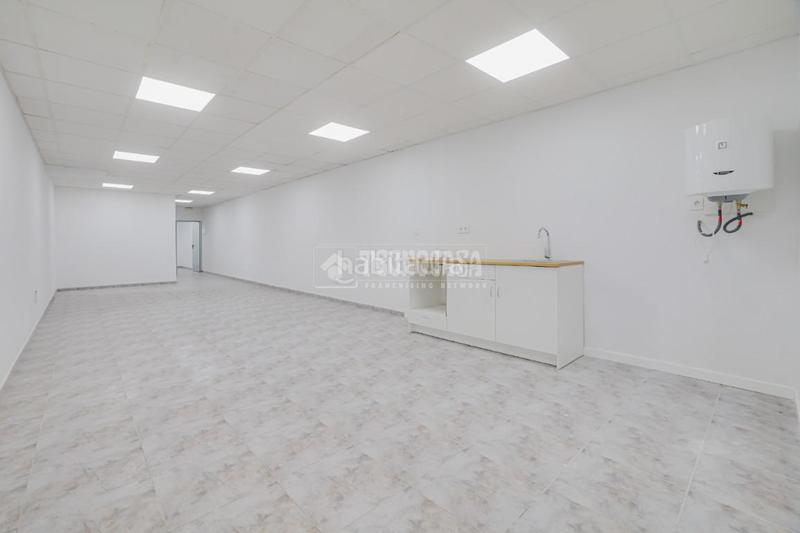 Foto c88ab8a3-2bf0-4751-956b-d0bae961f222. Alquiler local comercial  en alquiler en Terrassa