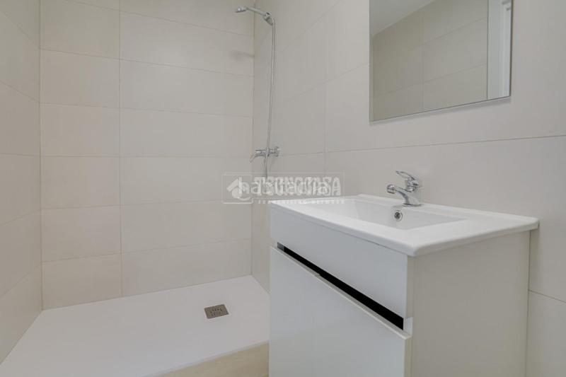 Foto cc27b152-294a-4292-a0b3-f36bbb705e05. Alquiler local comercial  en alquiler en Terrassa