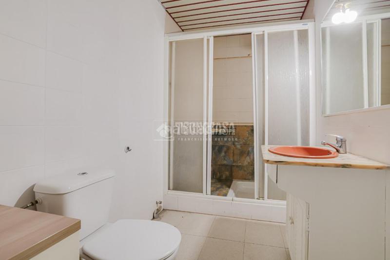 Foto 1f789eec-36b9-4732-b01d-2709de83b2fe. Piso  en venta en Ca n'Aurell Terrassa