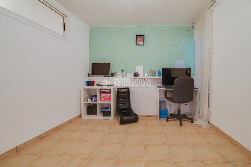 Foto 9109feec-a5e3-491a-8434-664b1d8949e9. Piso  en venta en Ca n'Aurell Terrassa