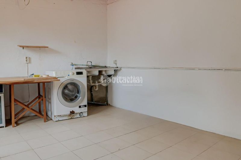 Foto 808ac878-35d7-4766-9496-7253b9f0b954. Casa aparellada a La Maurina Terrassa