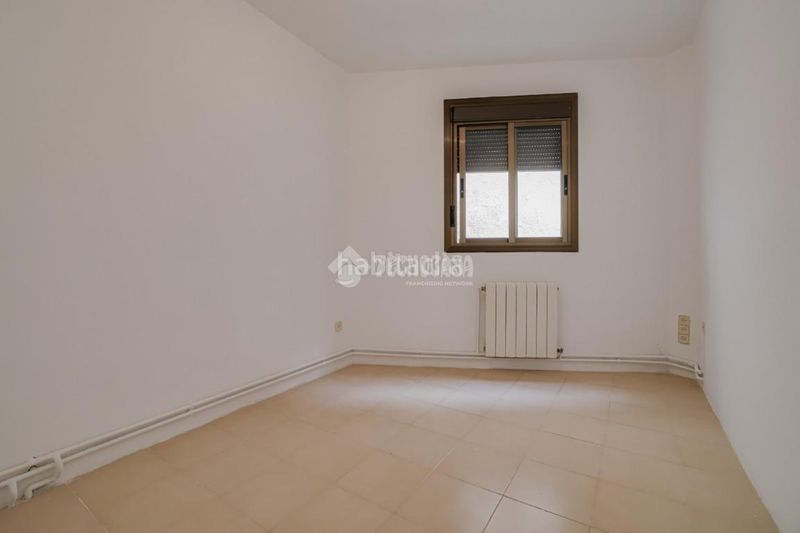 Foto 93d814ac-6698-48e7-ab71-fea78306b4c8. Casa aparellada a La Maurina Terrassa